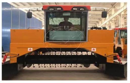 crawler type compost turner for managing cow dung