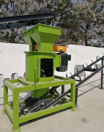 vertical crusher for chicken manure in Malaysia