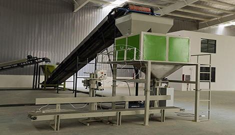 single bucket alfalfa pellets packaging machine